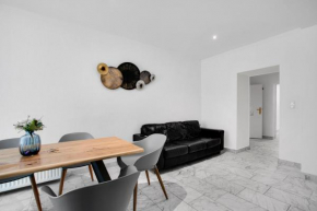 central 3 Bedroom Apartment in Kreuzberg